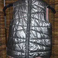 Epic Threads Girl's Size Small Pink Silver Reversible Vest Plush Puffer

Excellent Condition!

**Bundle and save with combined shipping**

