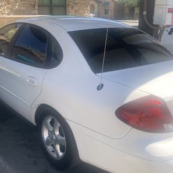 2001 Ford Taurus