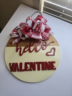 Pine Wood Valentine Decor 