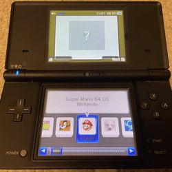 Nintendo DSi LOADED with retro games 