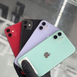 iPhone 11 64GB Factory Unlocked 