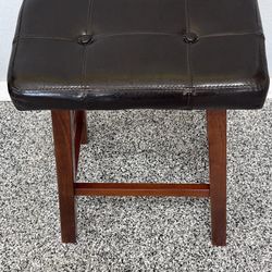 Backless Saddle Seat Barstool