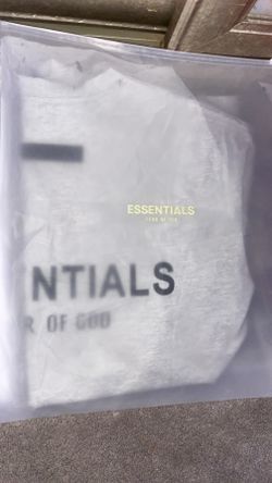 Grey essentials T Shirt 