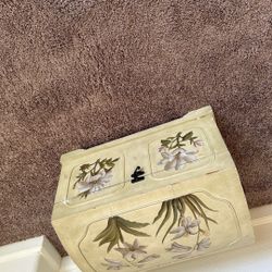 Vintage Trunk $25