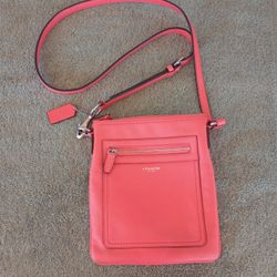 COACH FUSCHIA LEATHER CROSS-BODY PURSE
