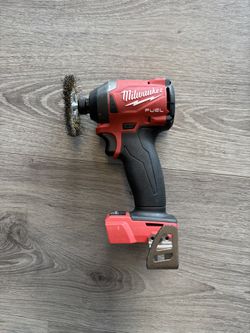 Milwaukee impact driver