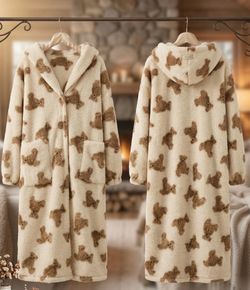 Vendo $20 Fluffy Teddy Bear Print Hooded Robe