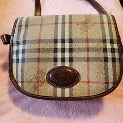 crossbody burberry sling bag