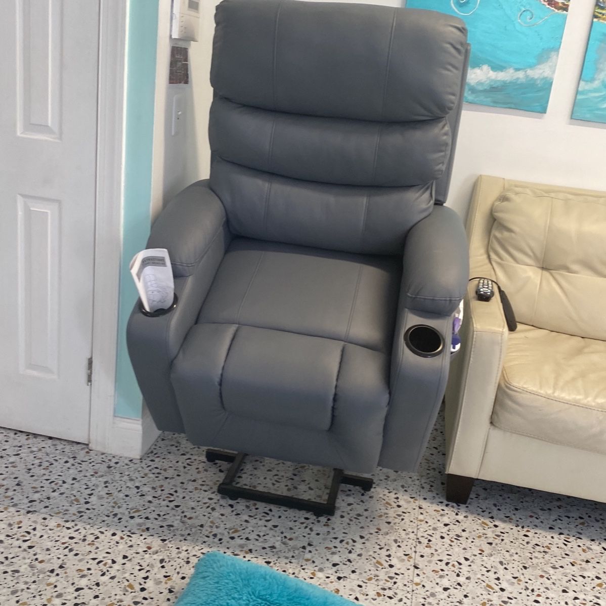 Recliner And Lift