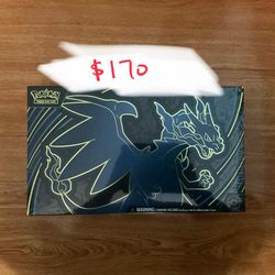Pokemon charizard ultra premium collection
