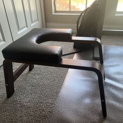 Feet Up Yoga Bench