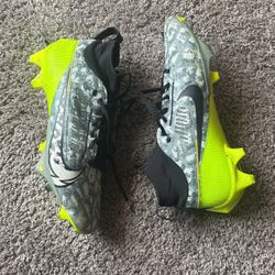 Nike Football Cleats Used Once Size 9.5 US