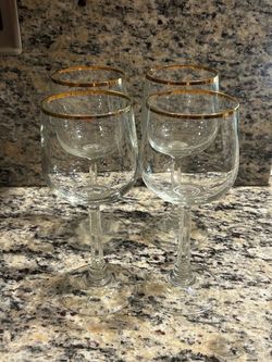 Set of 4 Gold Rim Wine Glasses