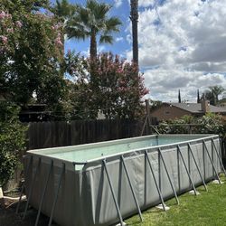 Intex pool 4,500 Gallons Vinyl 