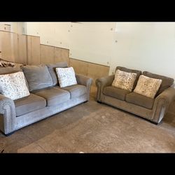 Sofa, slightly used and clean