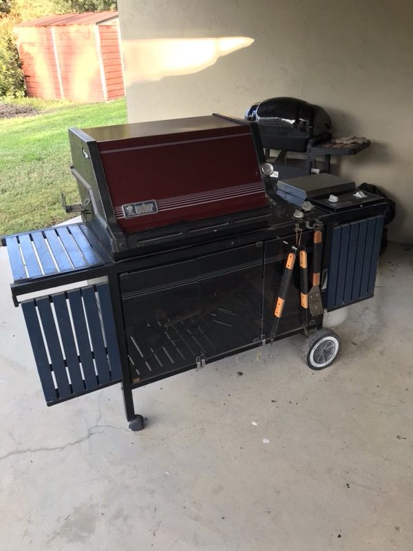 WEBER grill w/ tank