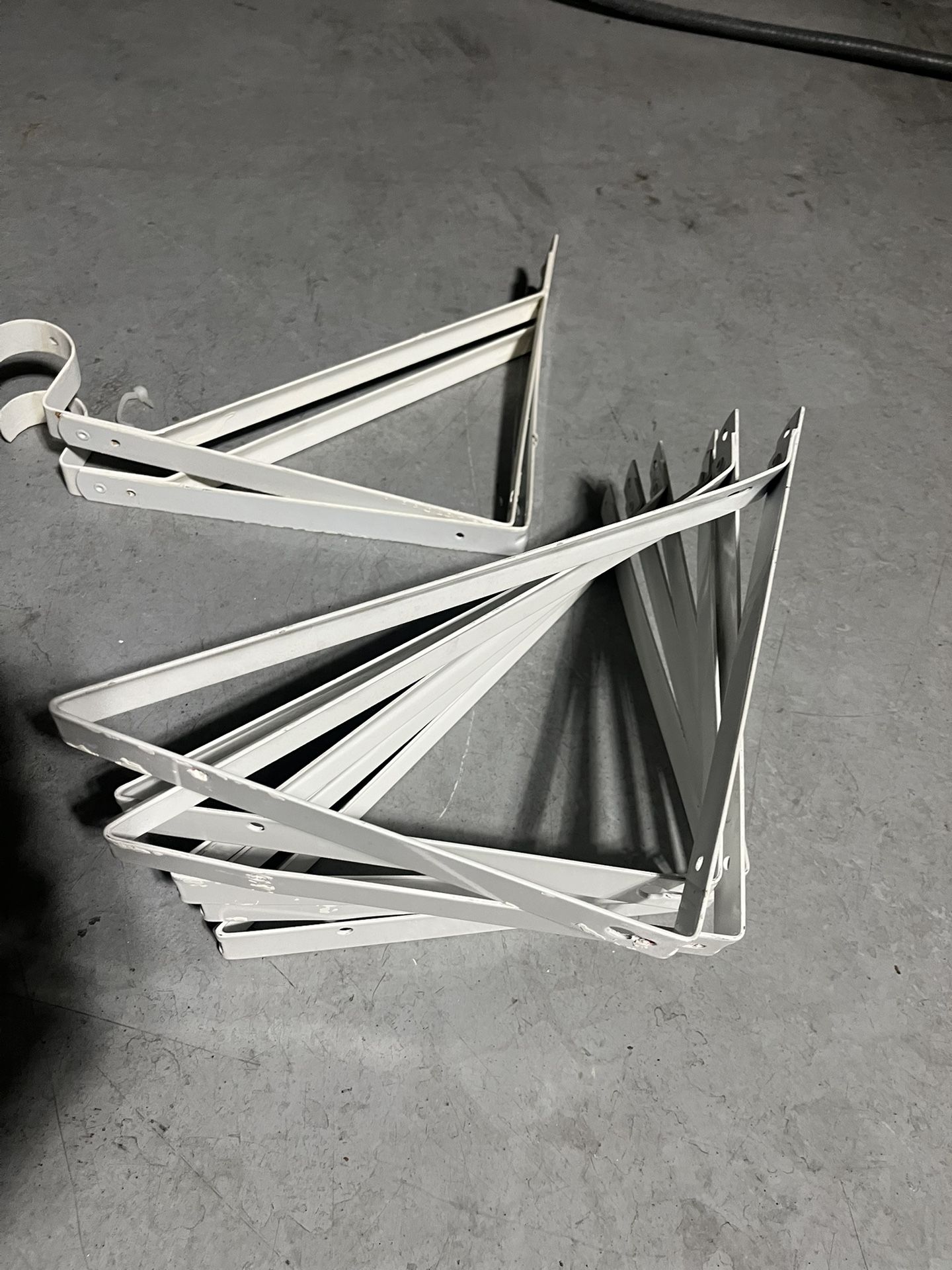 Heavy Duty Shelf Brackets