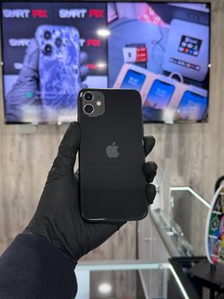 iPhone 11 128 GB - Black (Unlocked) + Warranty