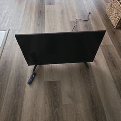 HISENSE SMART TV - ROKU