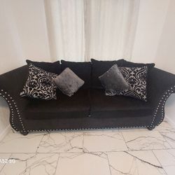 2 Sofas 