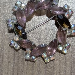 Vintage Pieces Jewelry