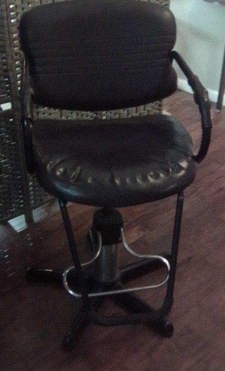 Barber's Chair 