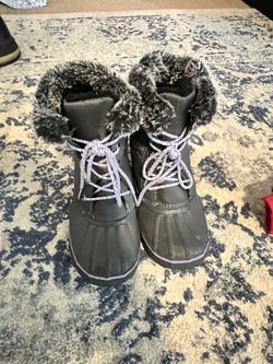 Snow Boots