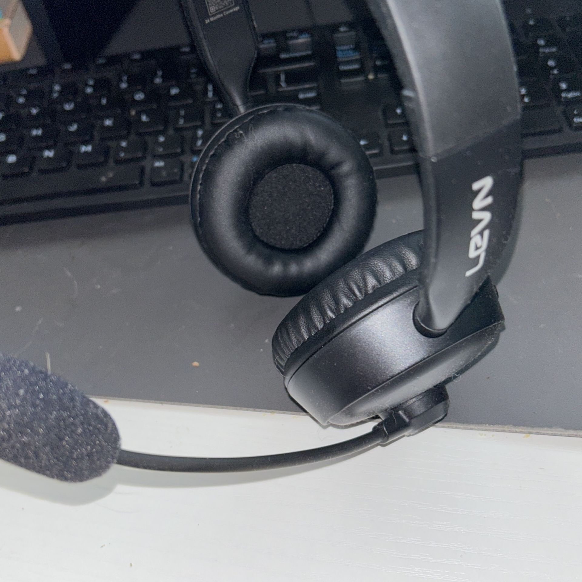 LEVN Bluetooth Wireless Headset