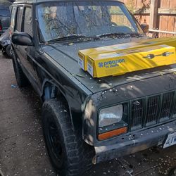 2000 Jeep Cherokee Sport  XJ