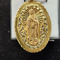 14k 18.1gram Pendant 