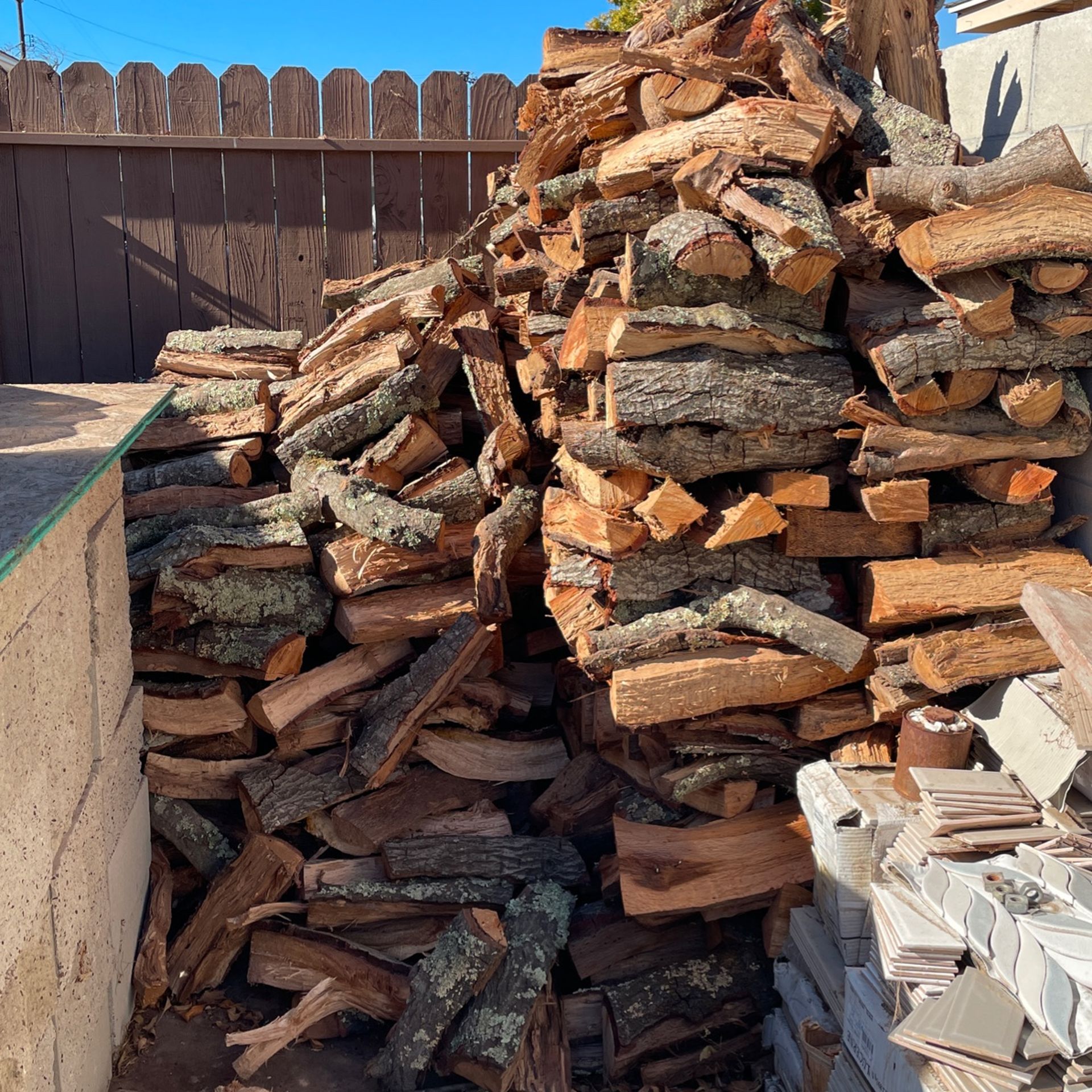 Red Oak For barbecue 130 truckload