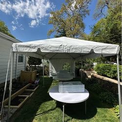 Tents Chairs Tables R,e,n,t