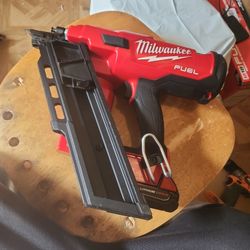 Milwaukee M18 FUEL 3-1/2 in. 18V Cordless Brushless Framing Nailer (Tool-Only)