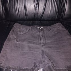 Denizen From Levi Shorts (Size 14)