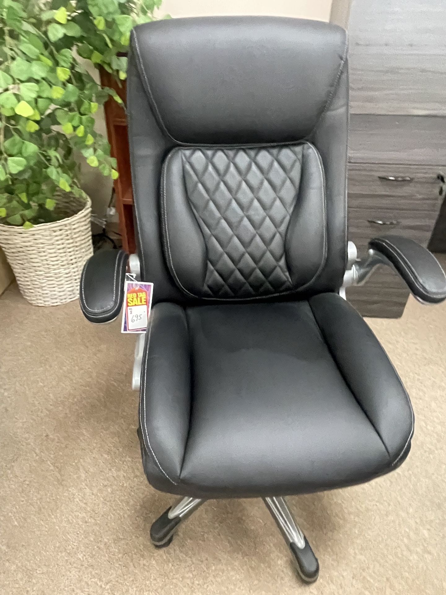 Creative office Liquidation Sale 50-75% Off
