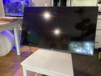 TCL & VIZIO Flat Screen TVs – Great Condition