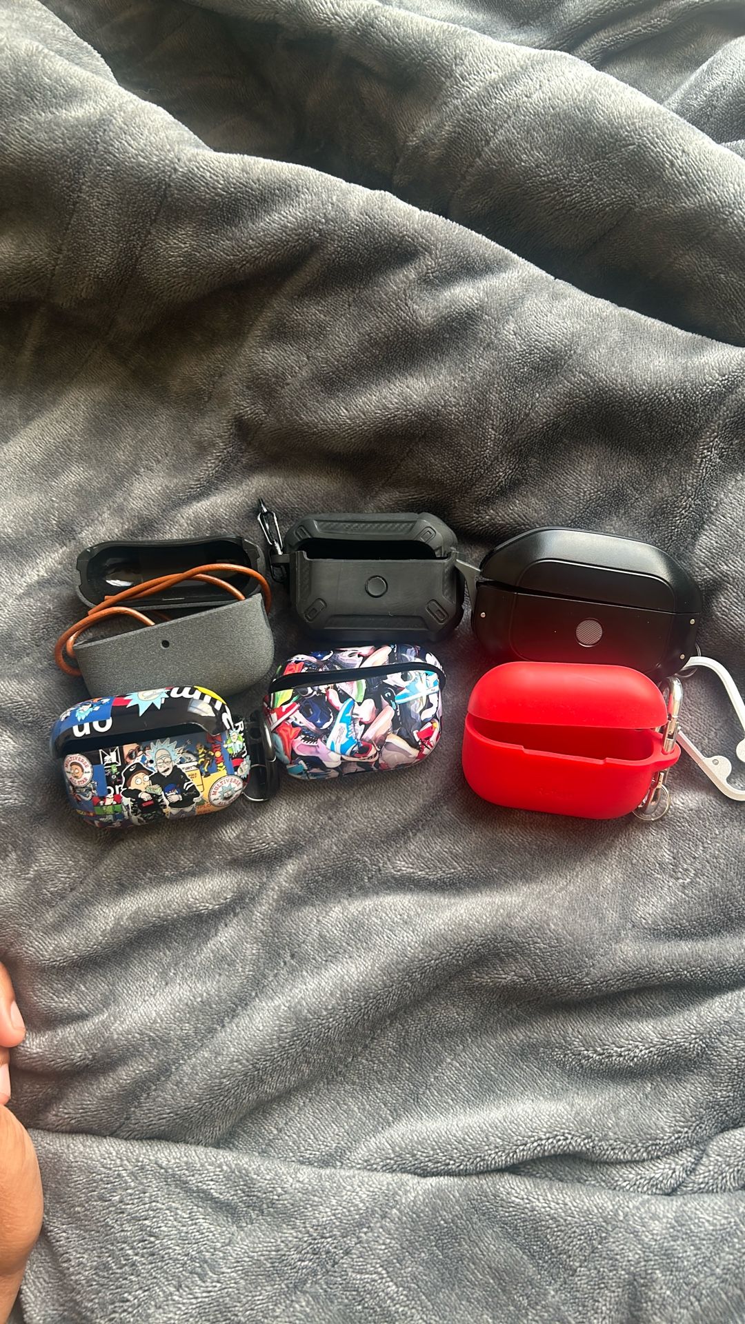 📦 6 AirPod Cases – Like New 🎧 $15 each OR all 6 for $100