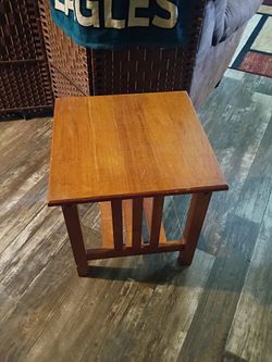 End table