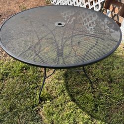 Metal table