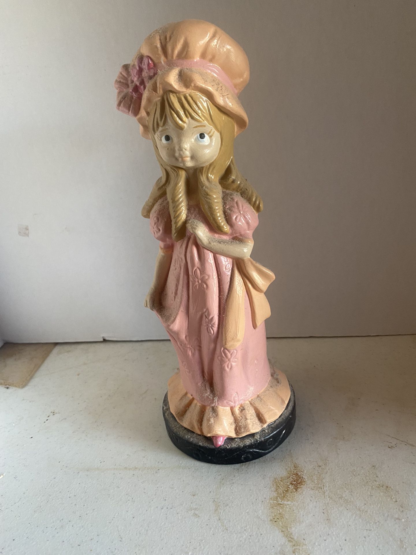 porcelain figurines
