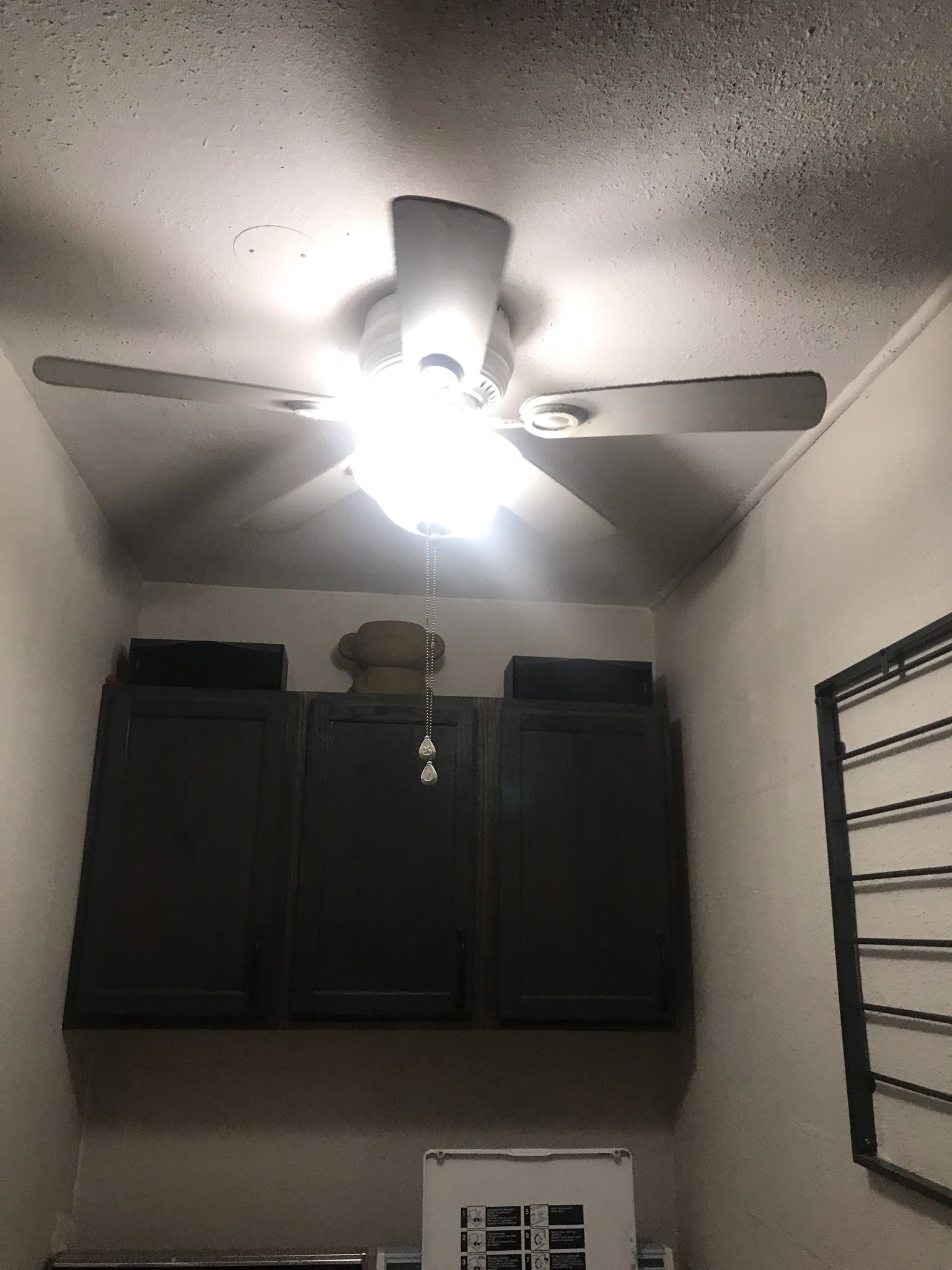 White Harbor Breeze Ceiling Fan With All Hardware