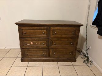 Solid Wood Dresser/Cabinet