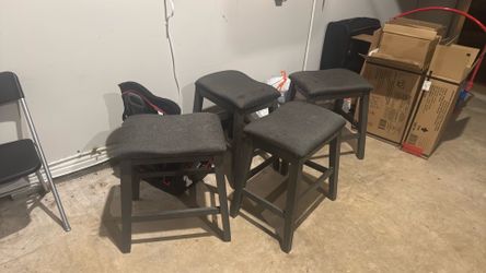 Four counter stools for free