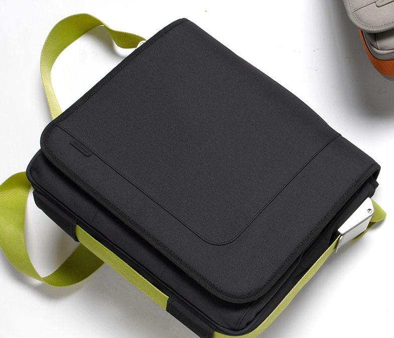 Targus Fusion Laptop Messenger Bag