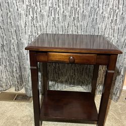 End Table / Night Stand 