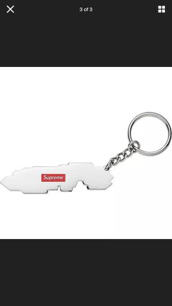 Supreme delta logo keychain