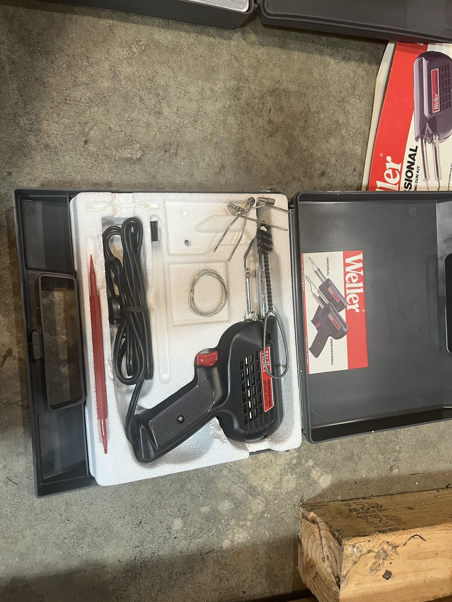 Weller Soldering Iron Kit