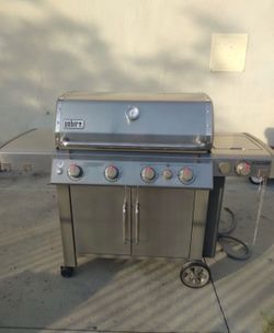 Weber Genesis. Asador Weber para usarse con gas natural