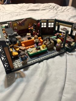 LEGO “Friends” 10292 LEGO Set *Pre Built