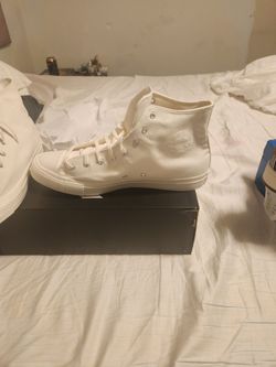 Converse Chuck Taylor High Top Sneakers White